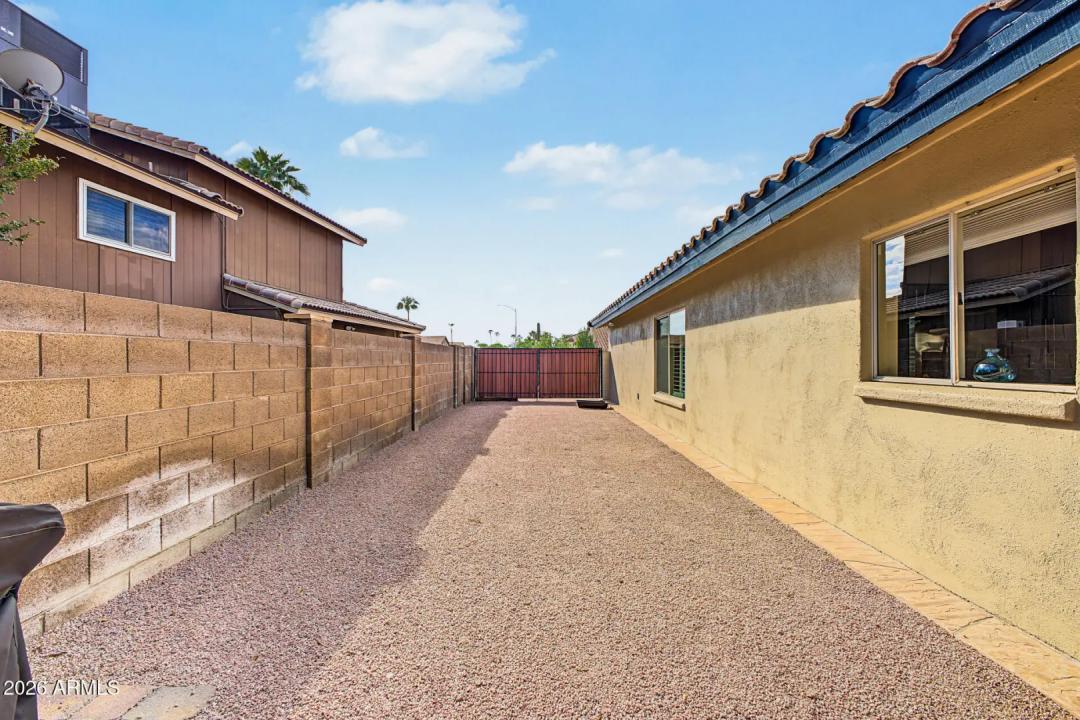 Real Estate Picture 43