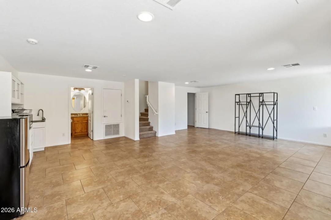 Real Estate Picture 27