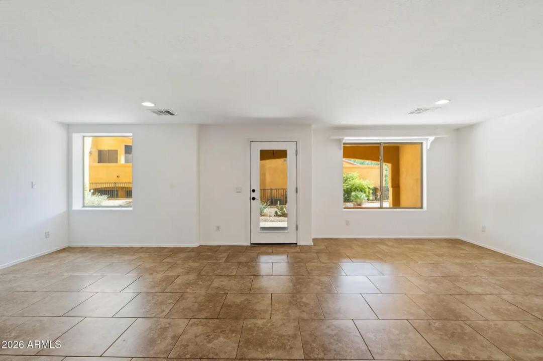 Real Estate Picture 23