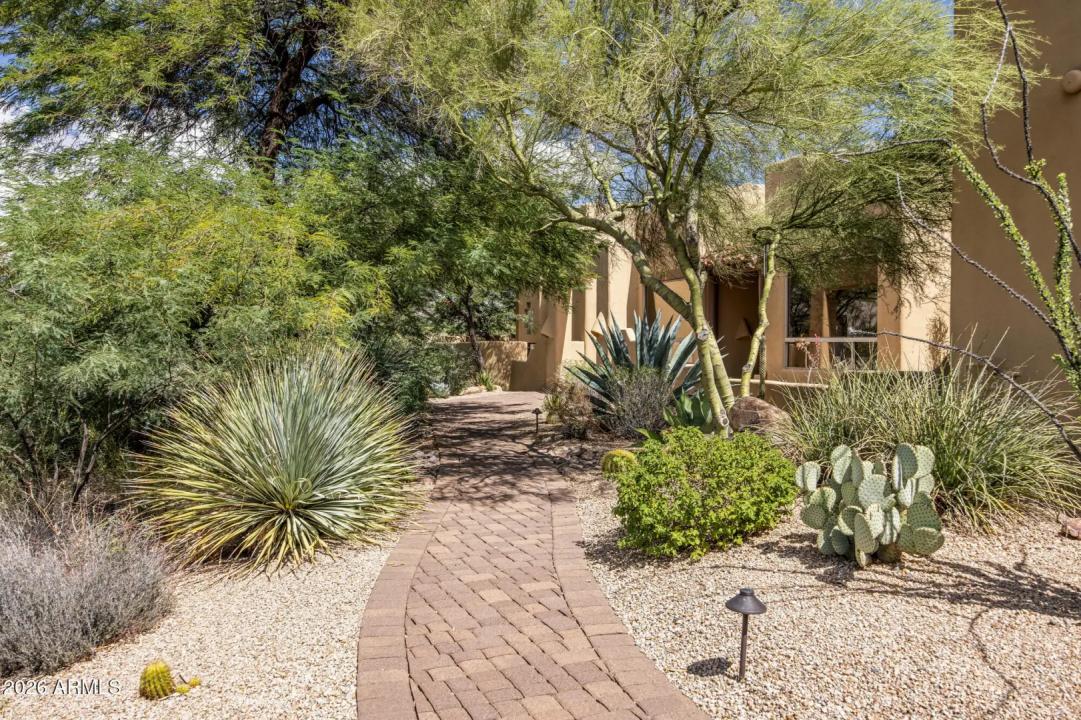 8400 E DIXILETA Drive 153 Scottsdale AZ 85266