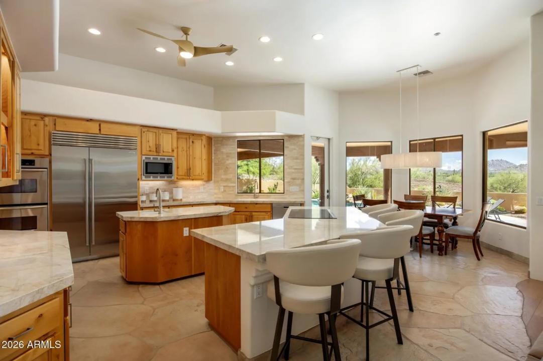 Real Estate Picture 17