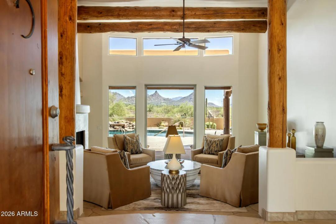 Real Estate Picture 12