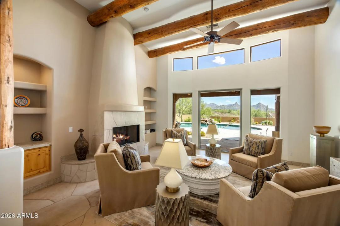 Real Estate Picture 3