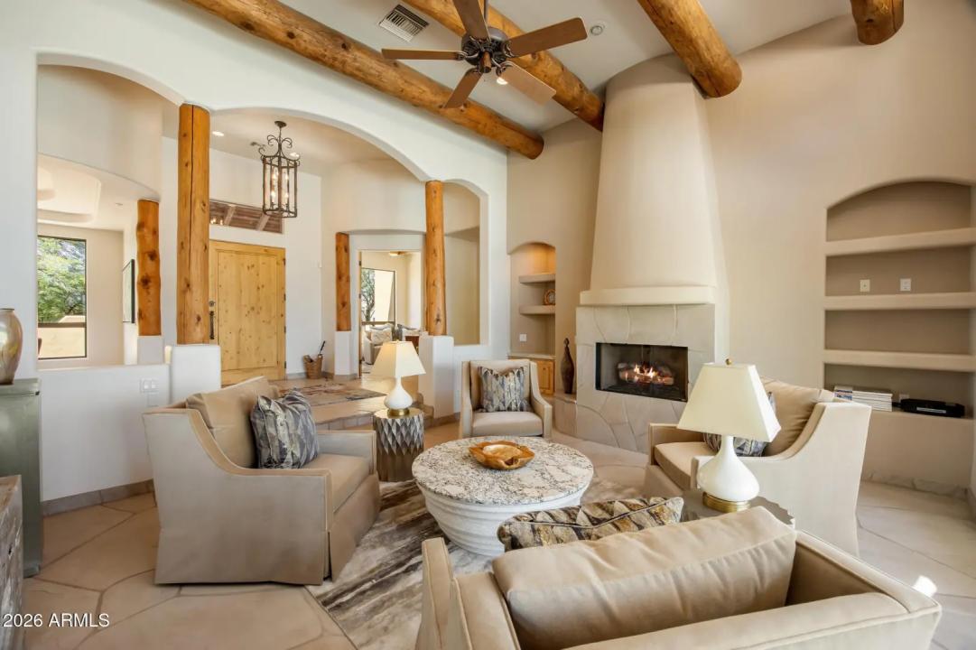 Real Estate Picture 8
