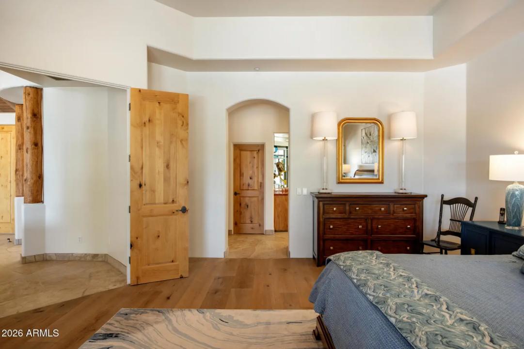 Real Estate Picture 22