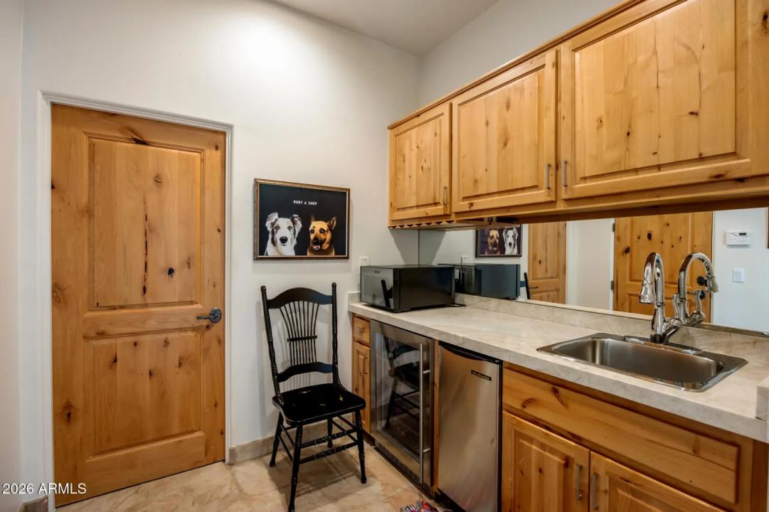 Real Estate Picture 21