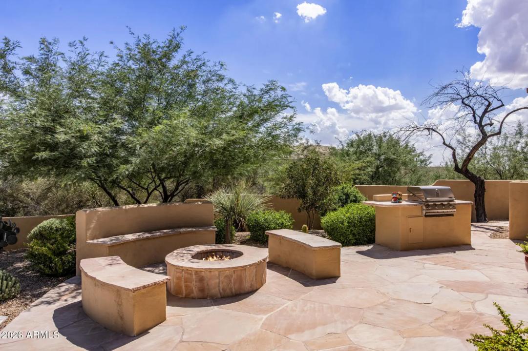 Real Estate Picture 37