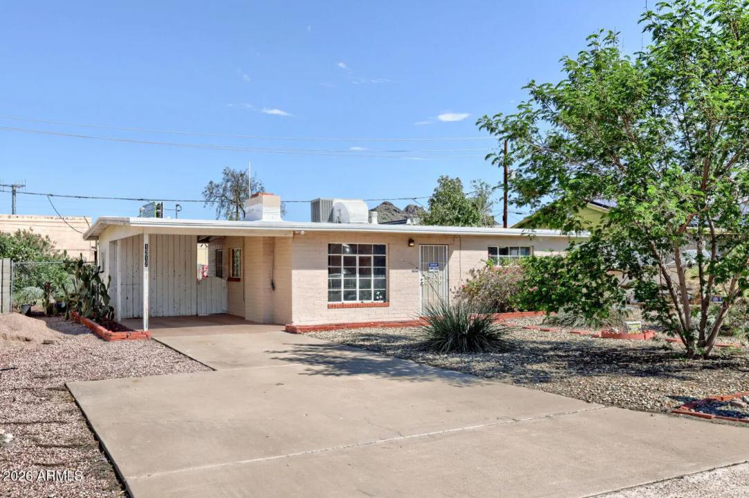 Real Estate Picture 1