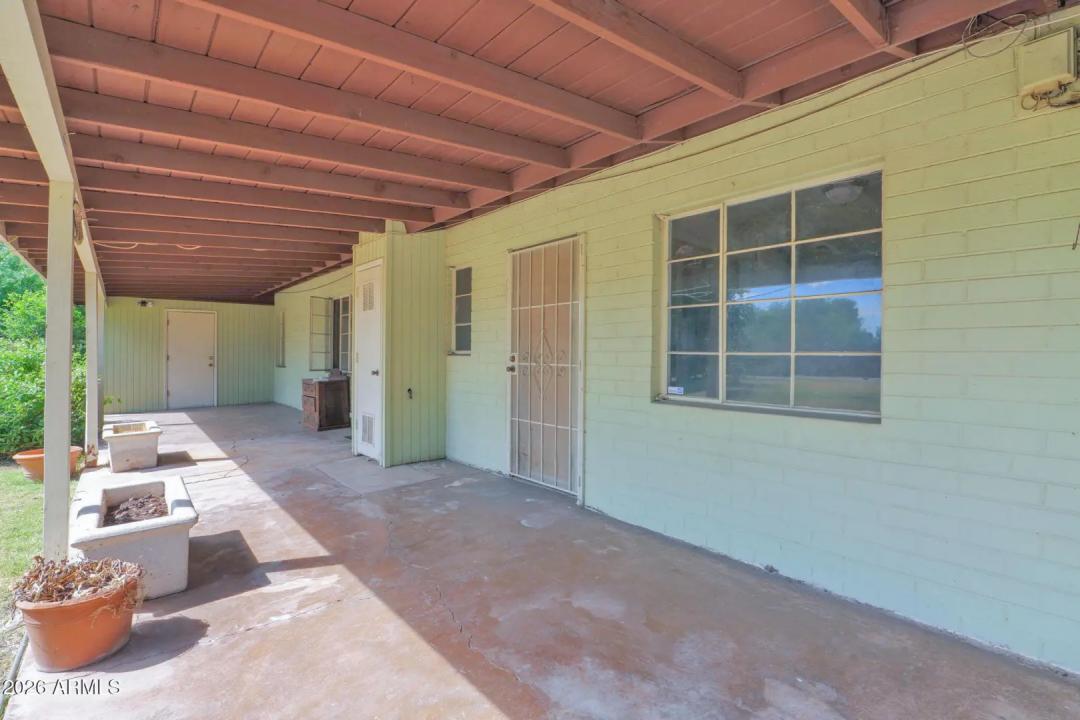 Real Estate Picture 15