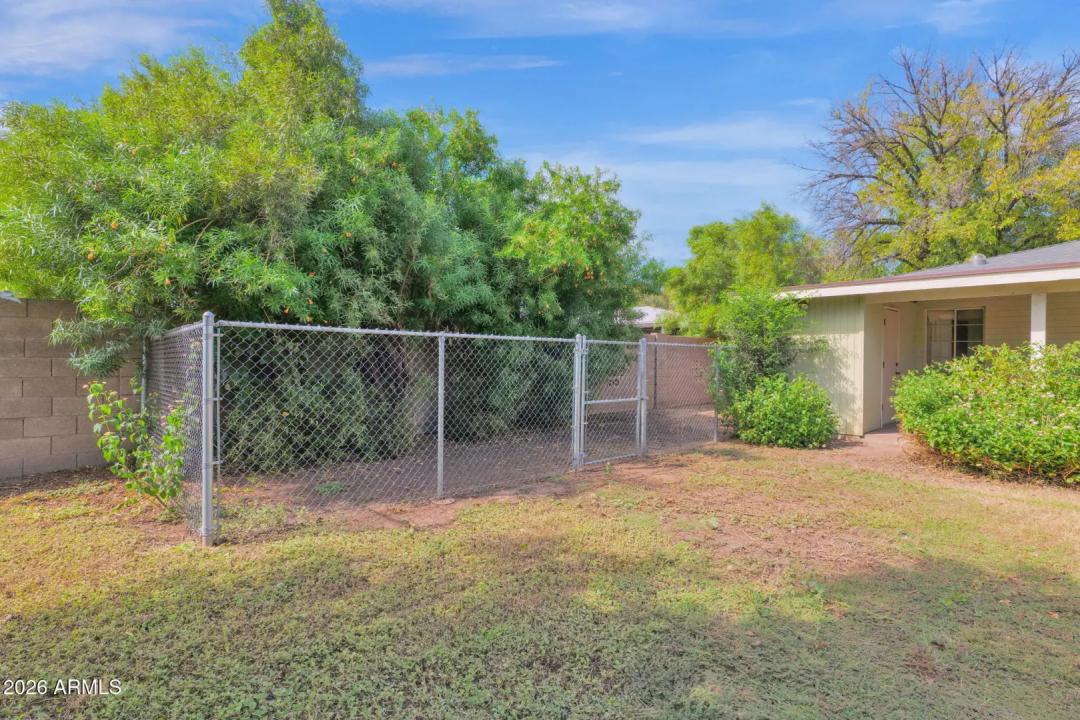 Real Estate Picture 19