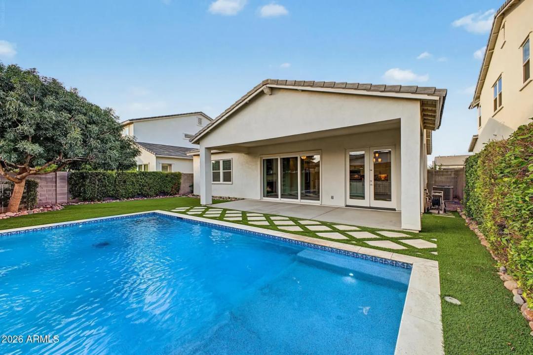 Real Estate Picture 32