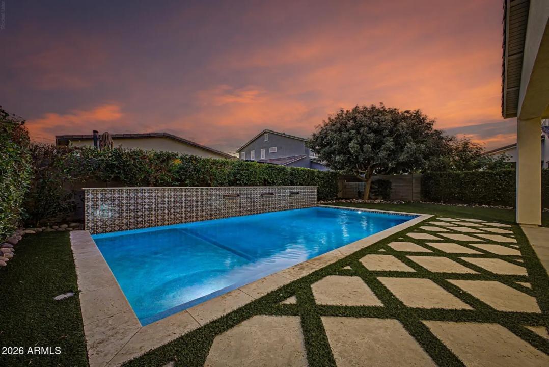 Real Estate Picture 34