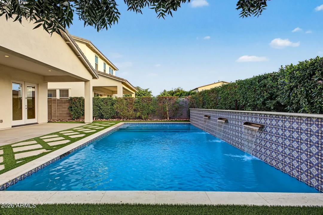 Real Estate Picture 1