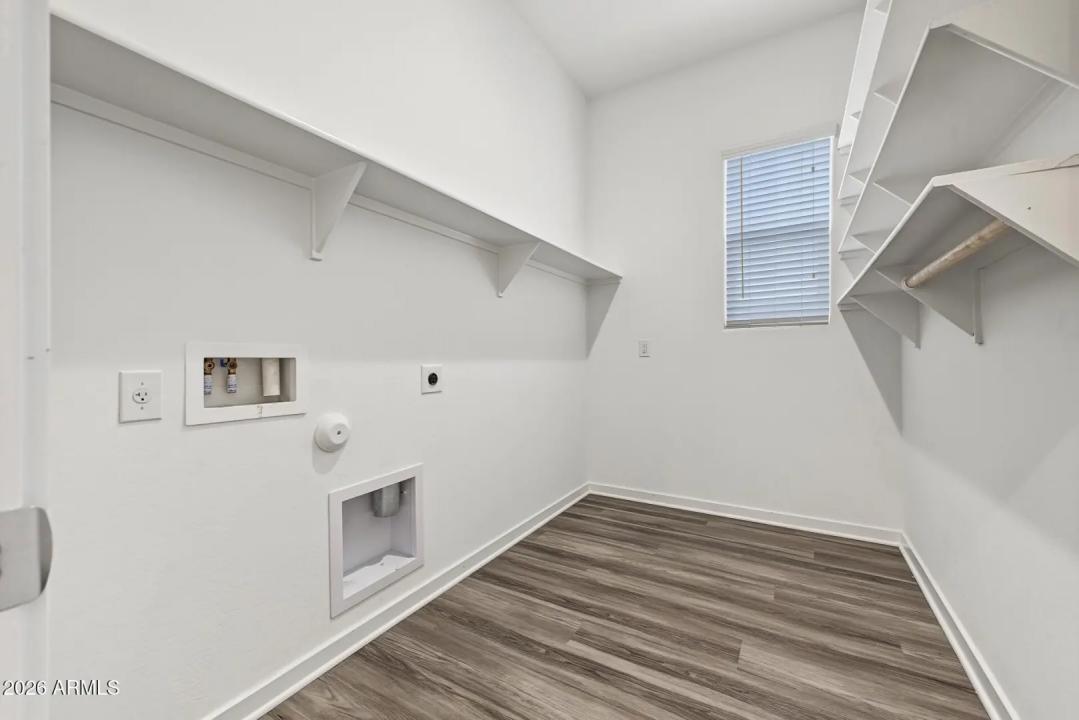 Real Estate Picture 36