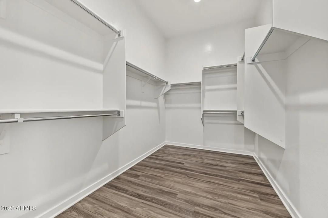 Real Estate Picture 23