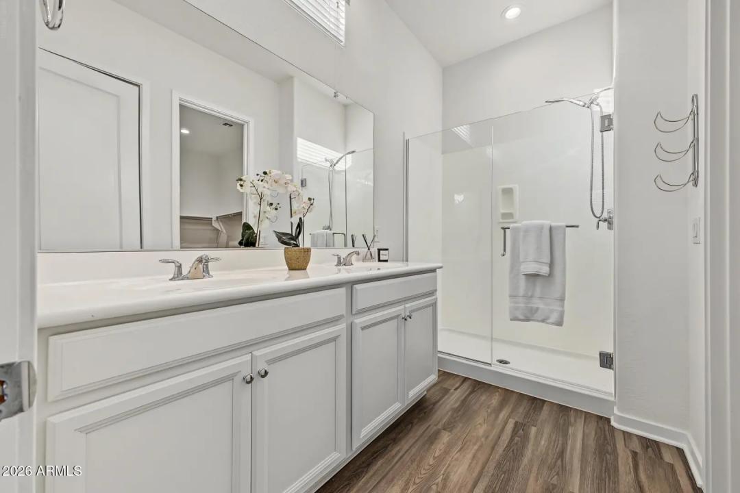 Real Estate Picture 21