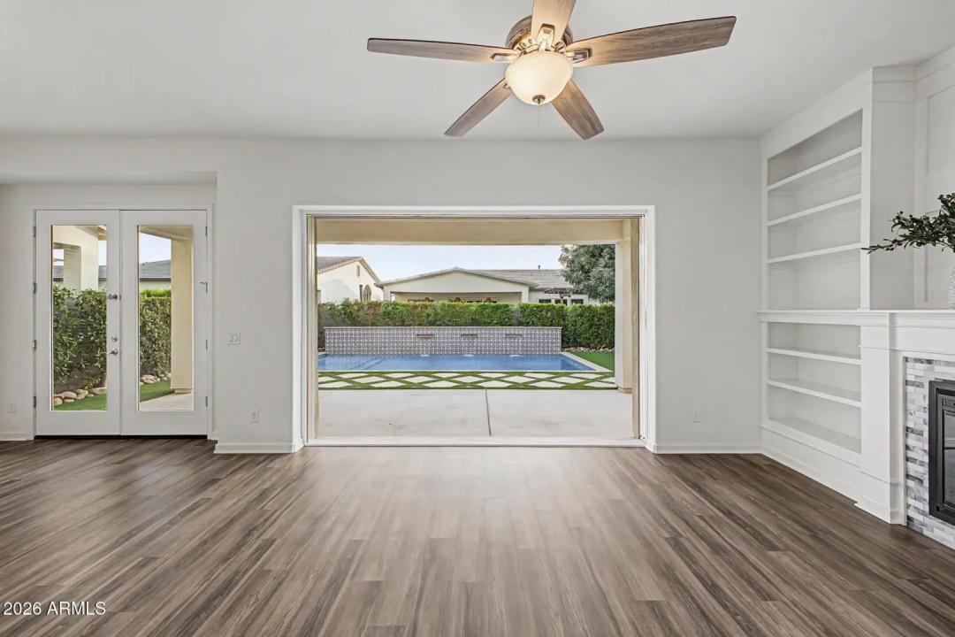 Real Estate Picture 17