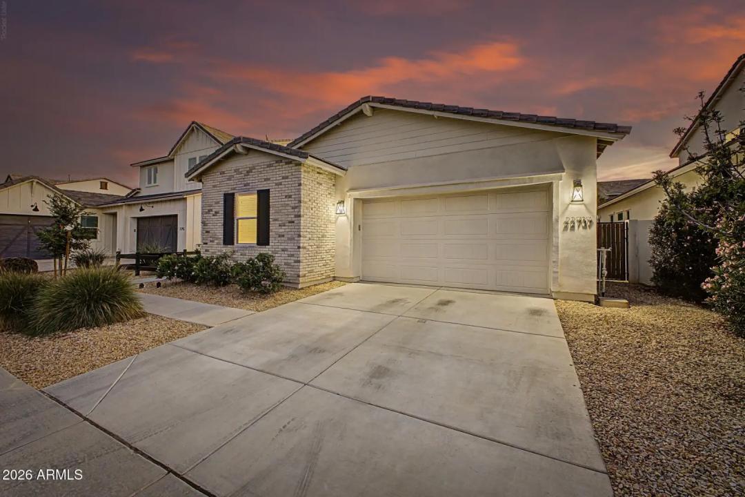 Real Estate Picture 5