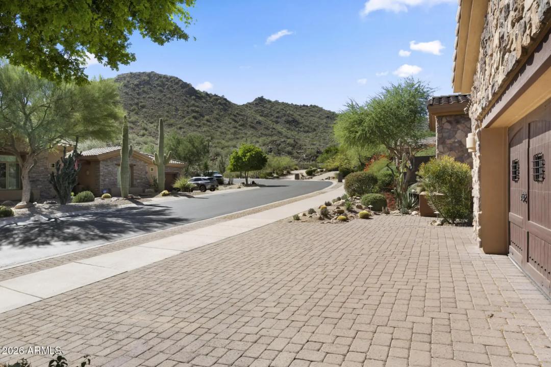 Real Estate Picture 49