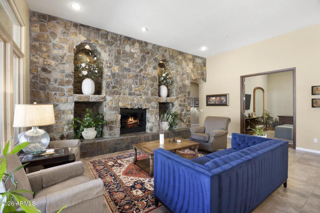 Real Estate Picture 13