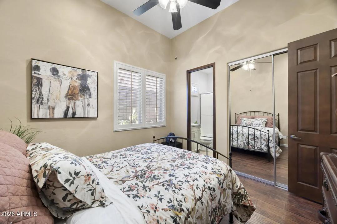 Real Estate Picture 32