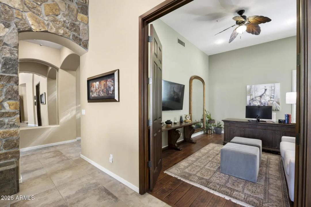 Real Estate Picture 23