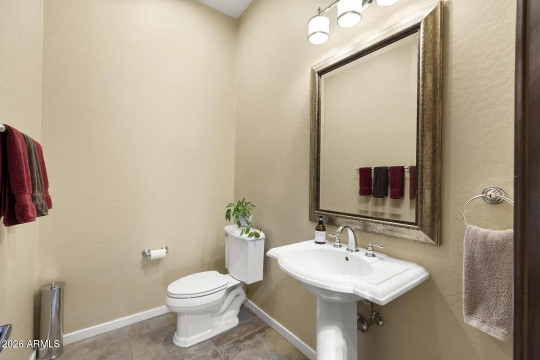Real Estate Picture 26