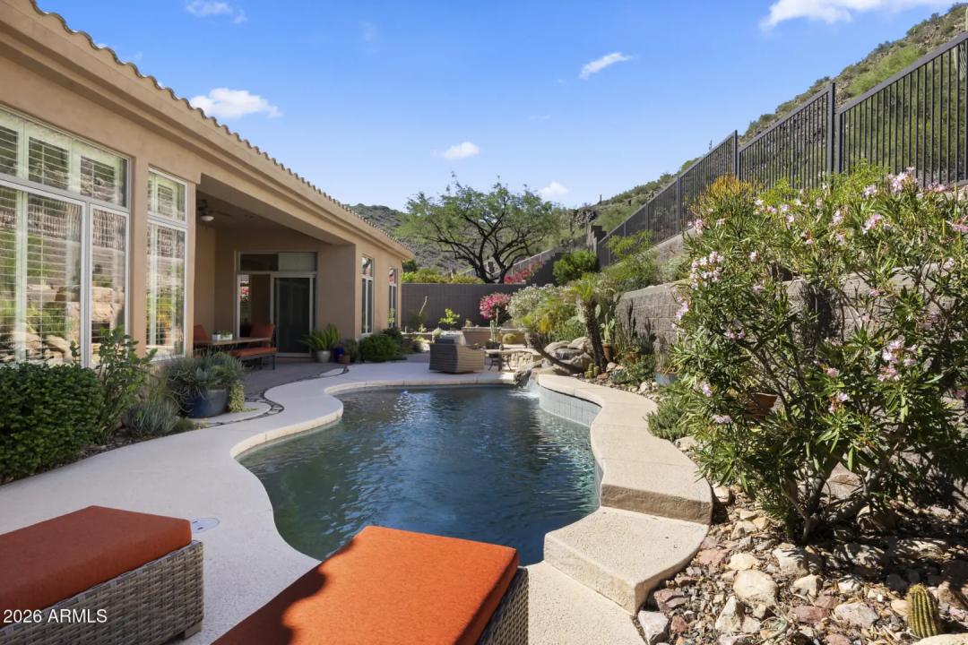 Real Estate Picture 39