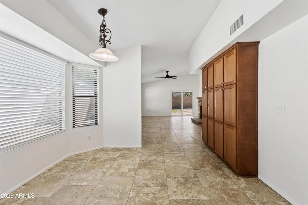 Real Estate Picture 9
