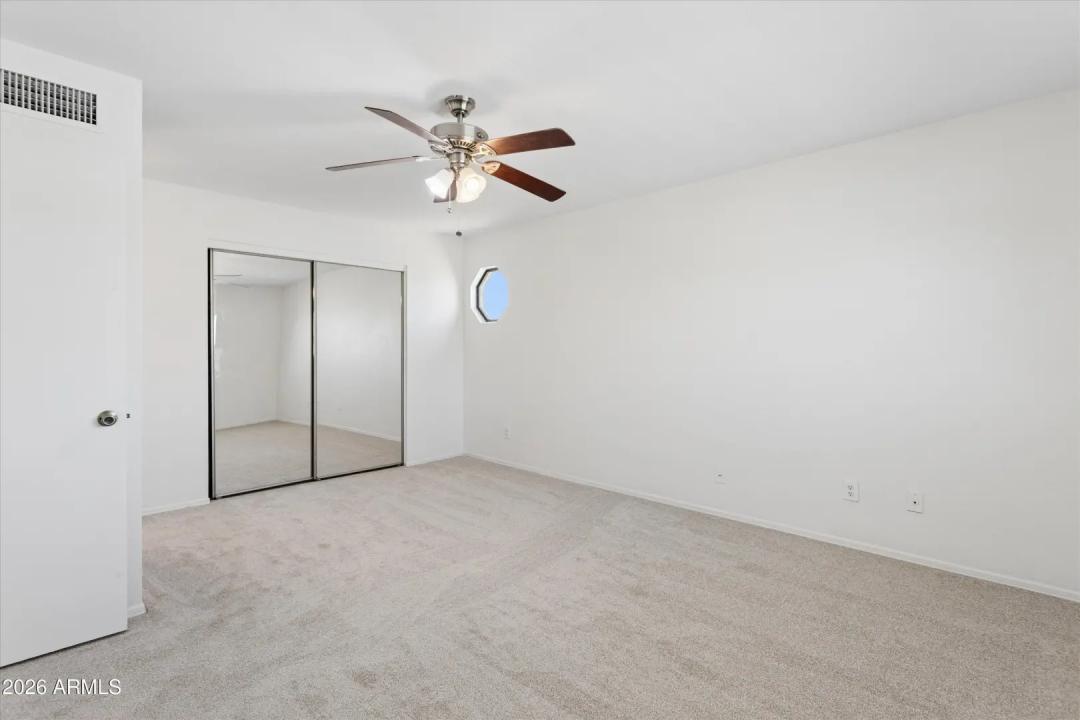 Real Estate Picture 23