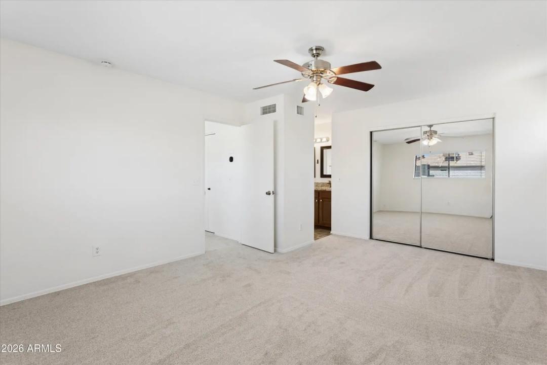 Real Estate Picture 24