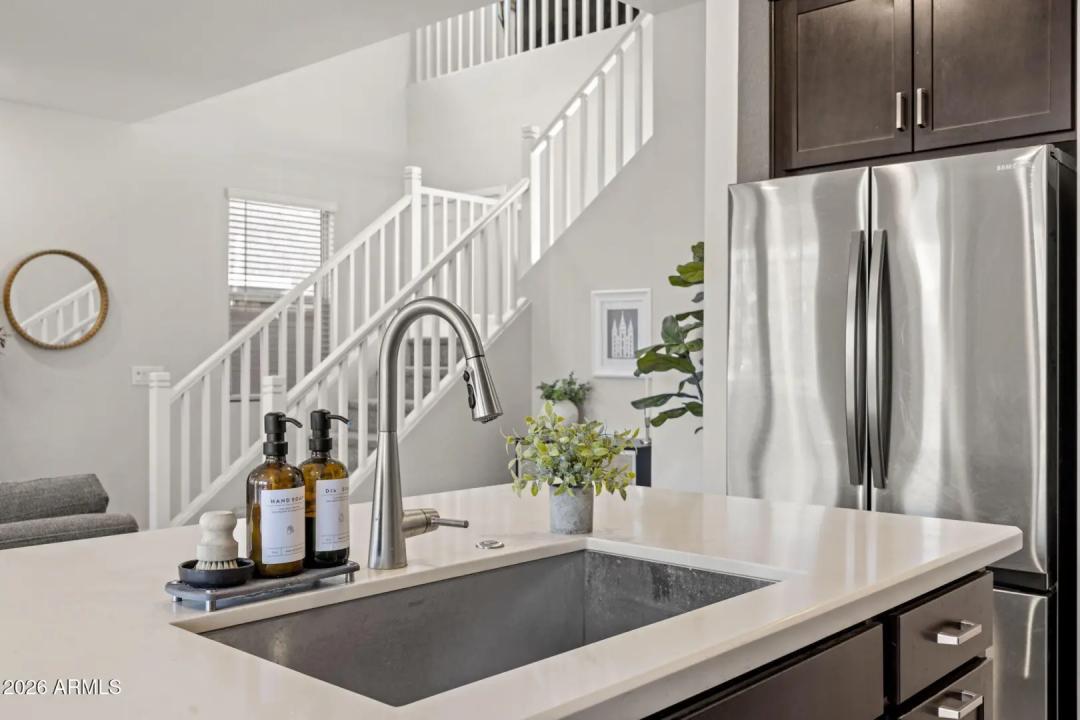 Real Estate Picture 6