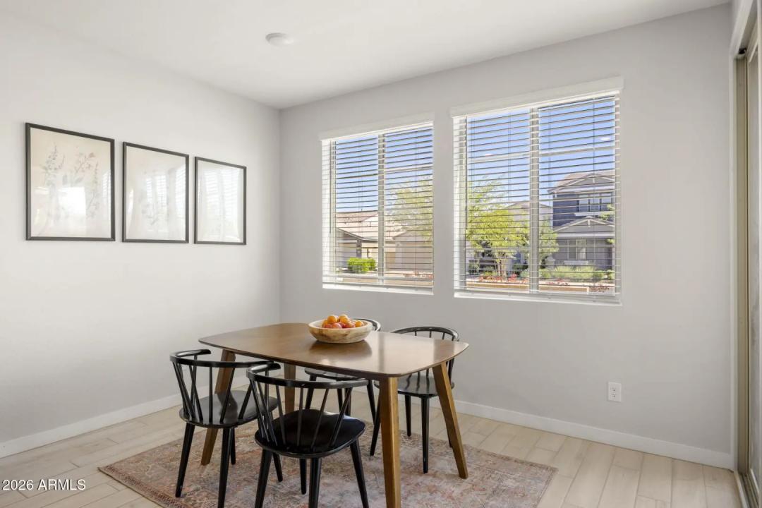 Real Estate Picture 11
