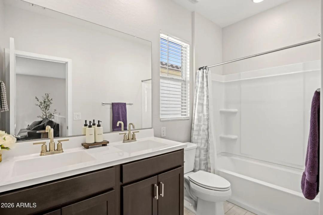 Real Estate Picture 20