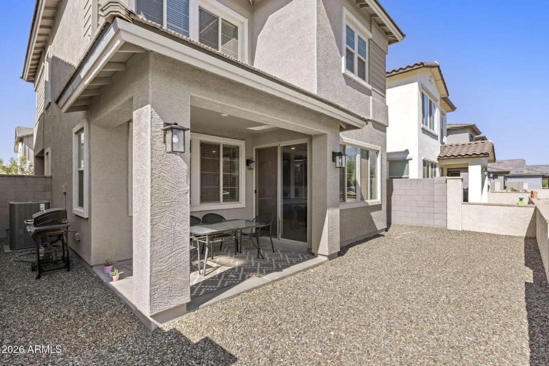 Real Estate Picture 23