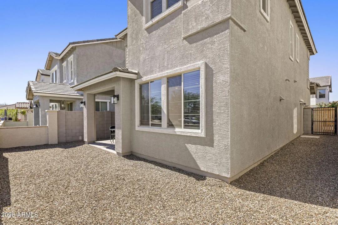 Real Estate Picture 24