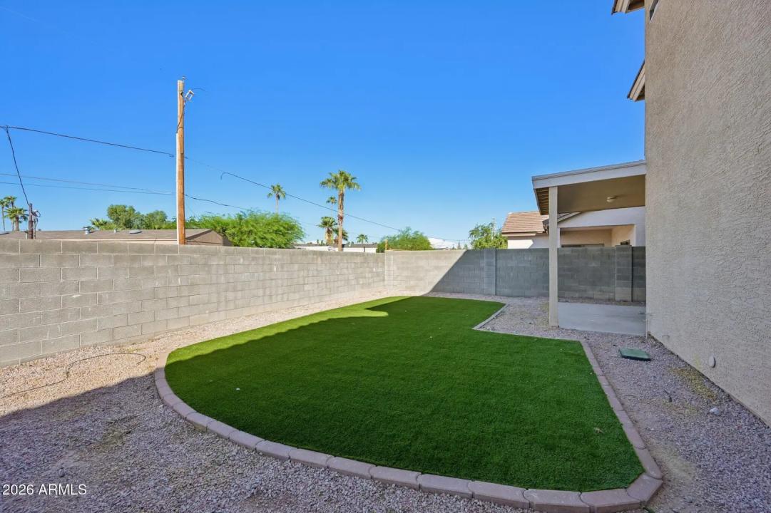 Real Estate Picture 18