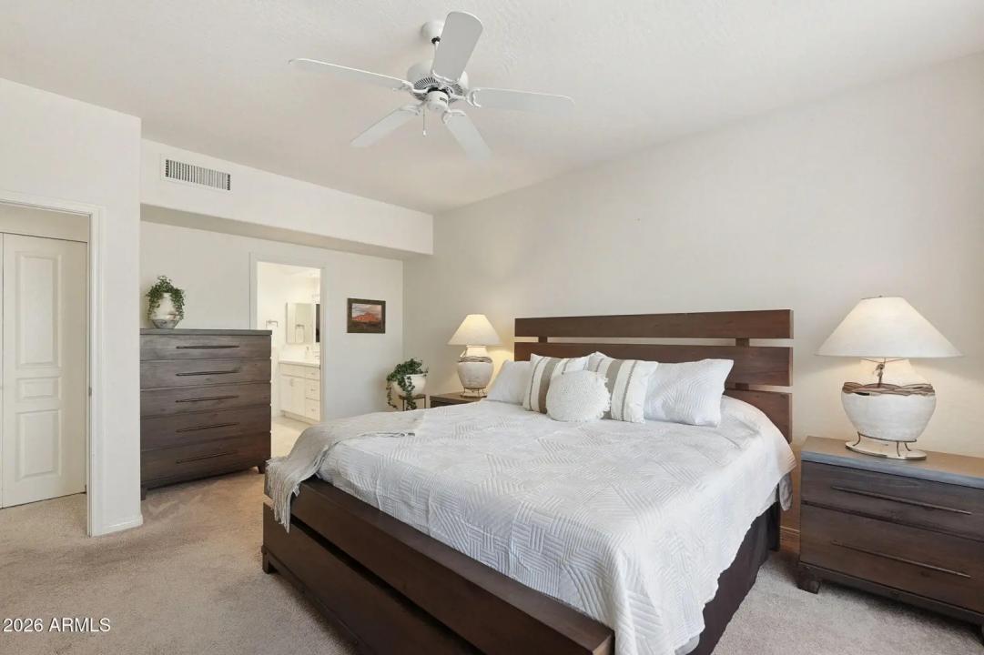 Real Estate Picture 26