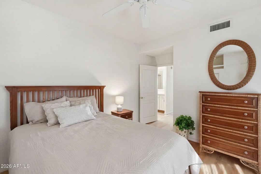 Real Estate Picture 31