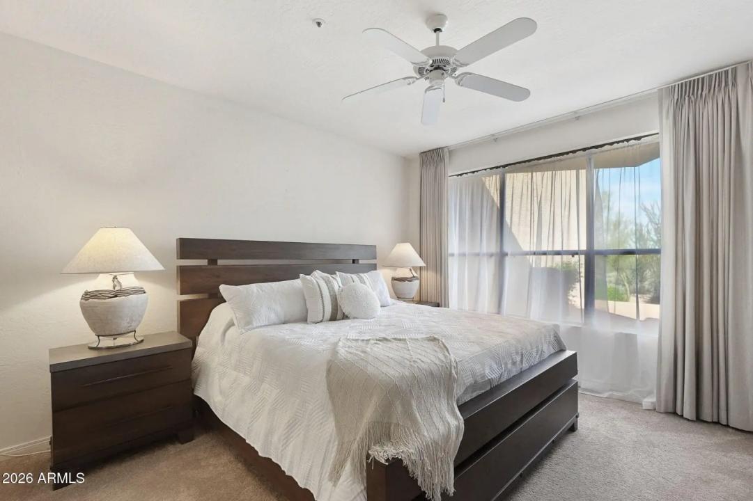 Real Estate Picture 5