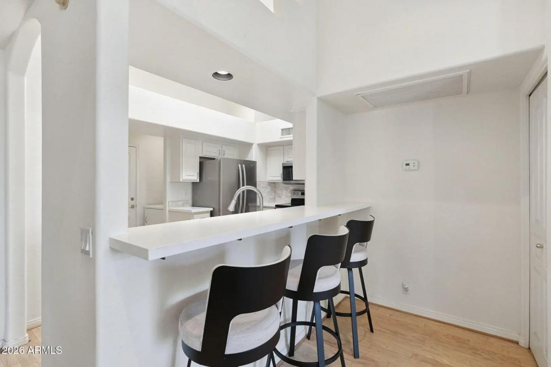 Real Estate Picture 18