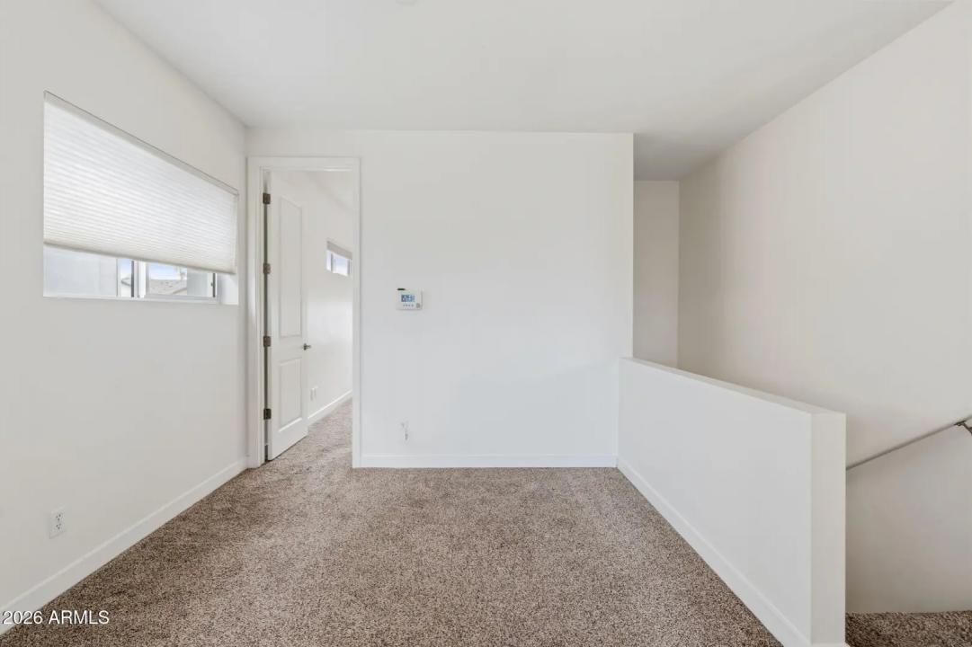 Real Estate Picture 14