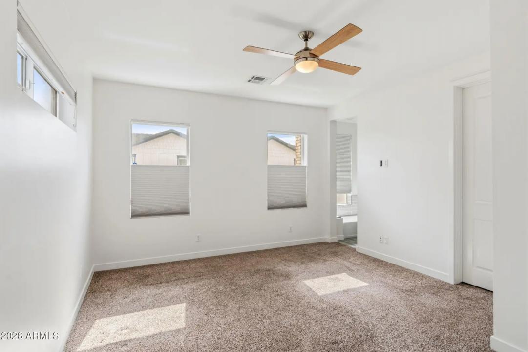 Real Estate Picture 15