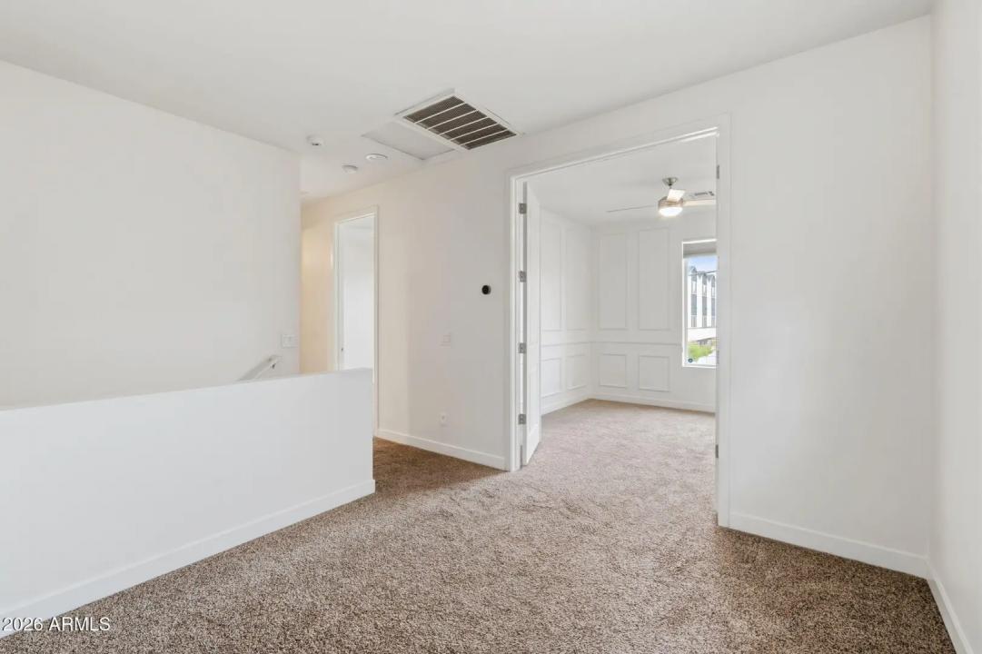 Real Estate Picture 24