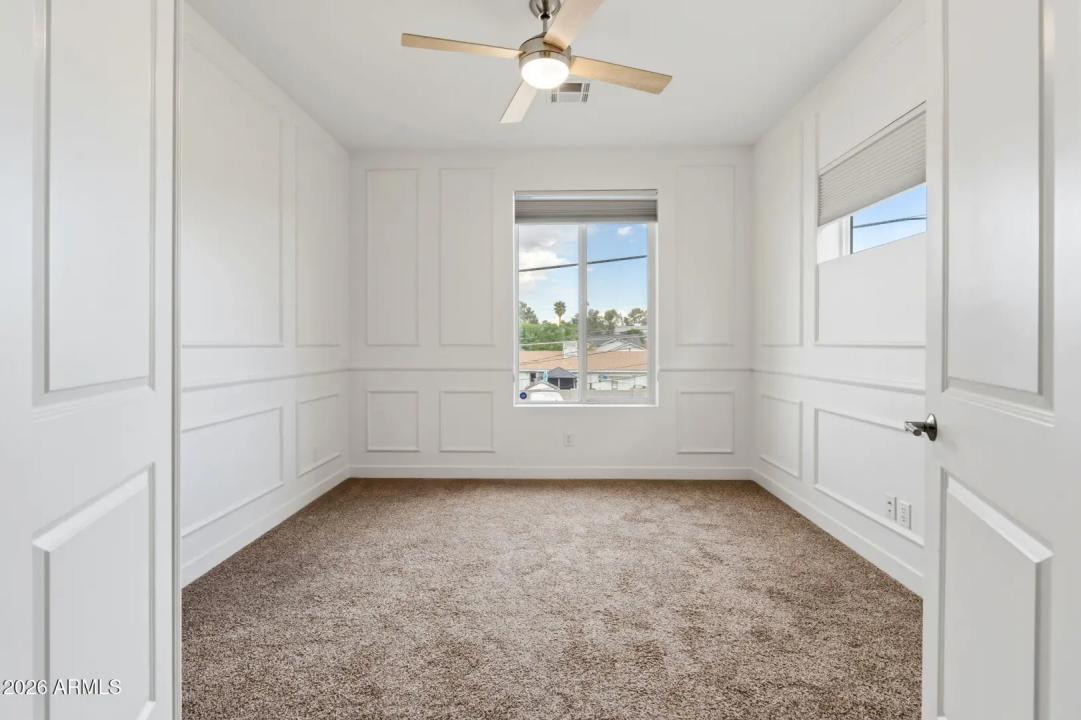 Real Estate Picture 25