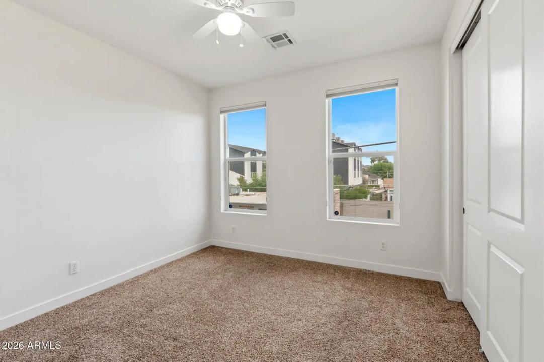 Real Estate Picture 27