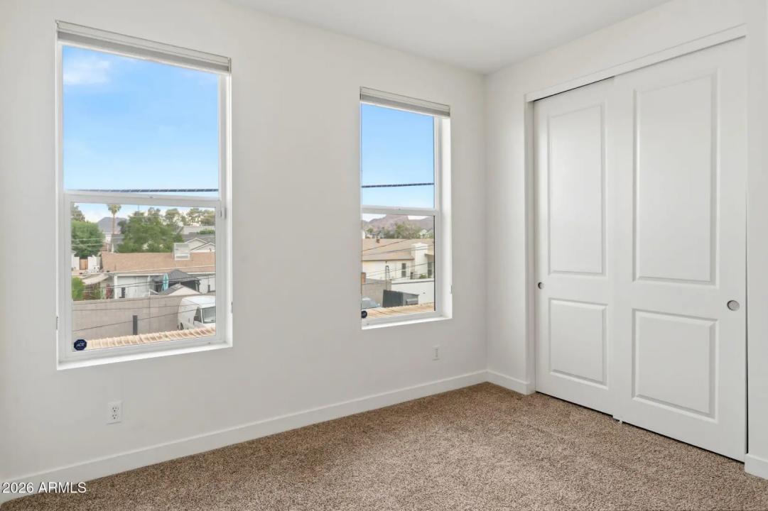 Real Estate Picture 28