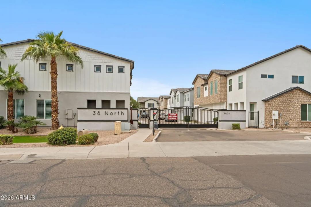 Real Estate Picture 32