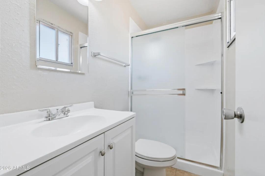 Real Estate Picture 16