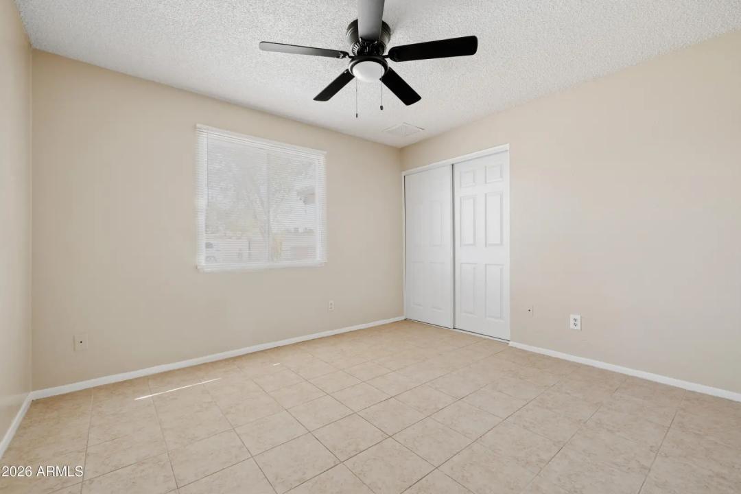 Real Estate Picture 18